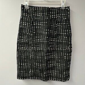 Theory black and white pencil skirt size 8